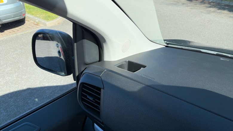 Vauxhall Vivaro L2 Diesel 2.2 Turbo D 150 Pro H1 Double Cab Auto